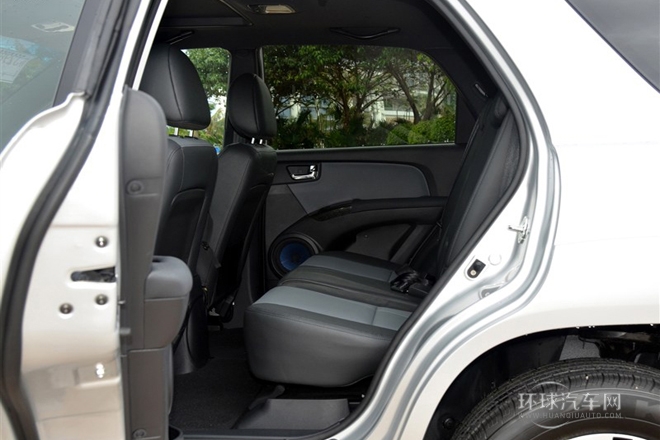 2013款 2.0L 自動兩驅(qū)版Premium