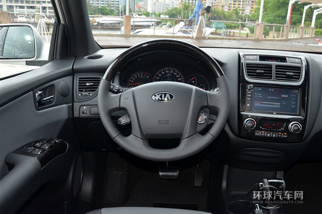 2013款 2.0L 自動兩驅(qū)版Premium