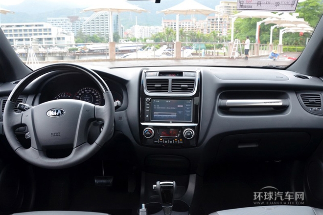 2013款 2.0L 自動兩驅(qū)版Premium