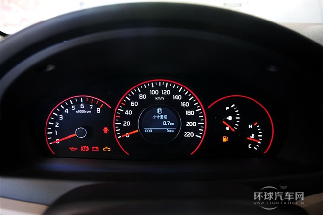 2013款 2.0L 自動(dòng)兩驅(qū)版DLX