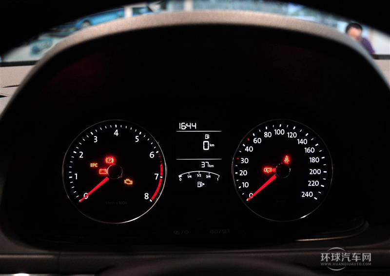 2013款 1.4TSI 手動(dòng)豪華型