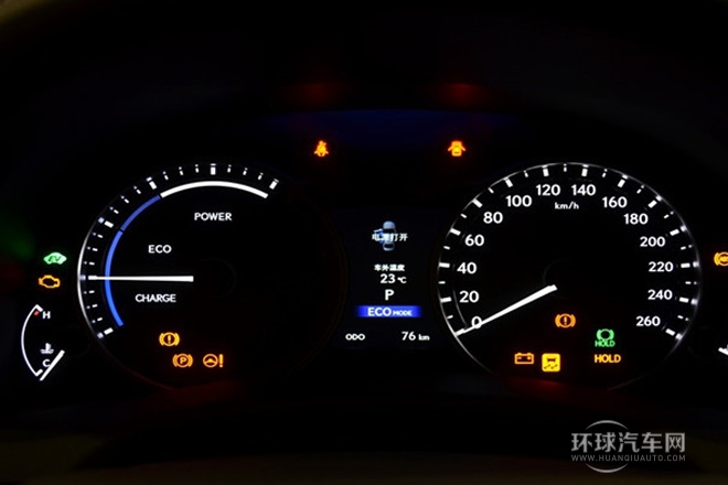 2014款 300h 領(lǐng)先版