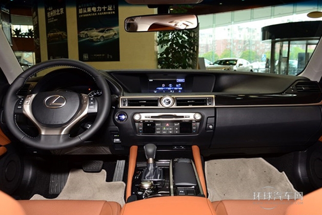 2014款 300h 領(lǐng)先版