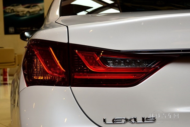 2014款 300h 領(lǐng)先版