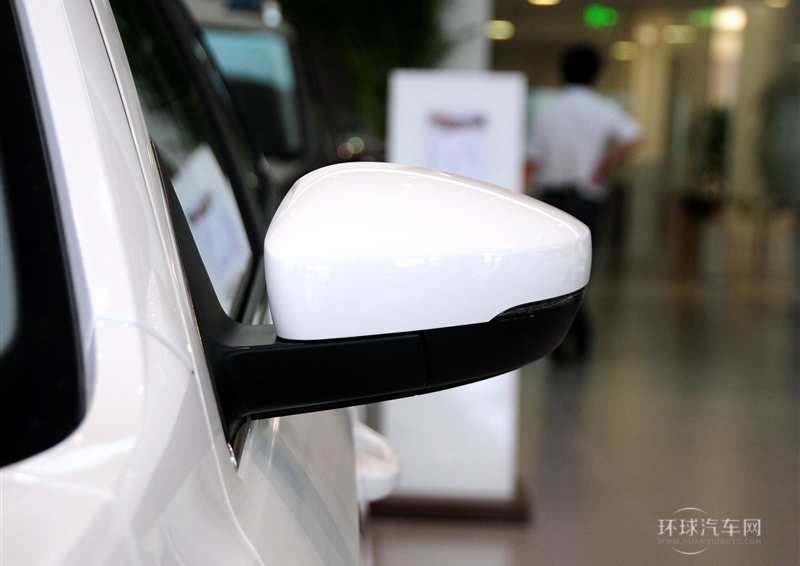 2013款 1.6L 手動(dòng)舒適型