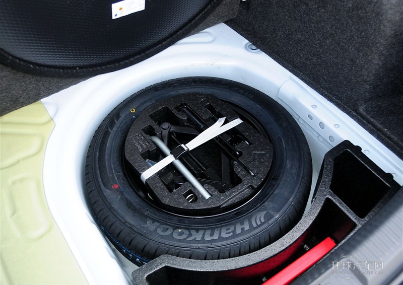 2013款 1.6L 自動(dòng)豪華型
