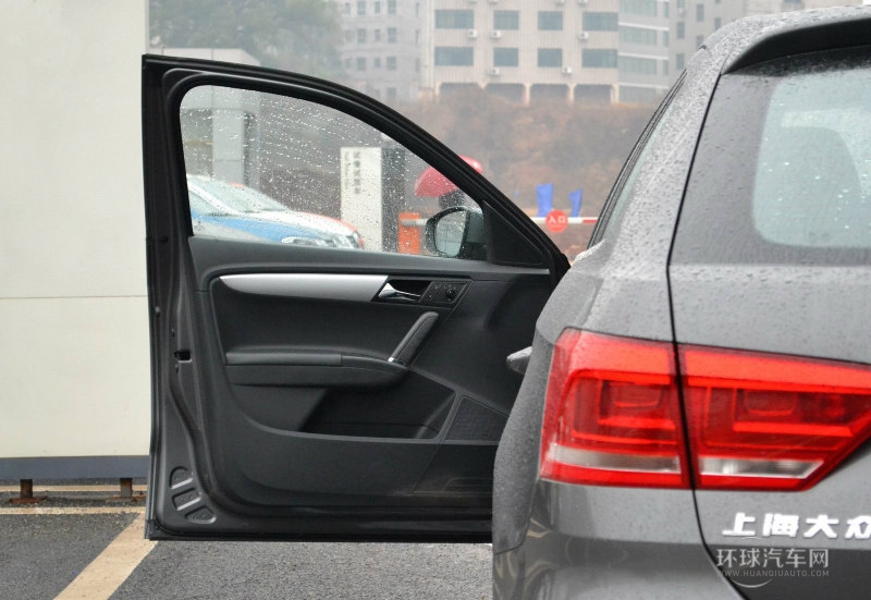 2013款 1.6L 自動(dòng)舒適型