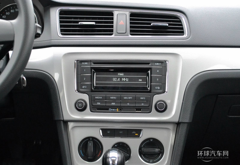 2013款 1.6L 自動(dòng)舒適型
