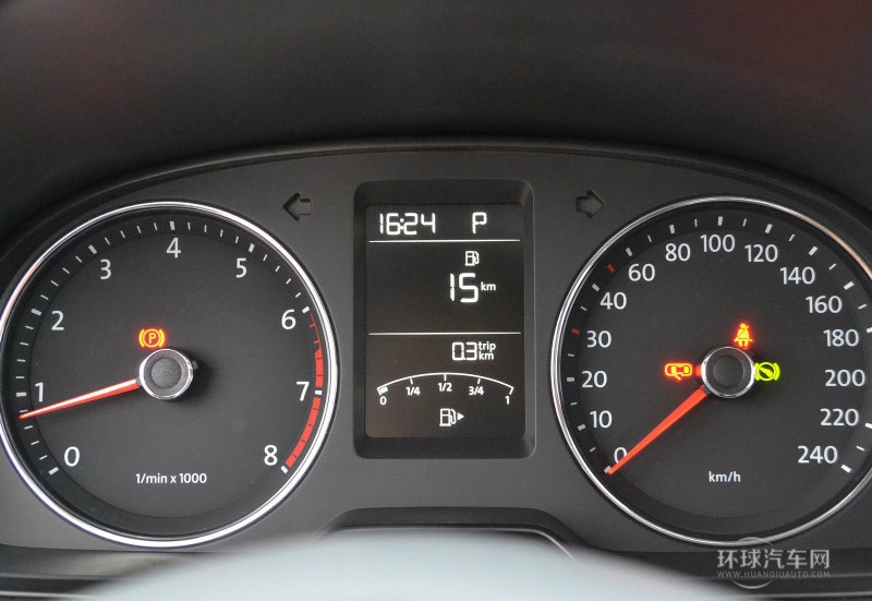 2013款 1.6L 自動(dòng)舒適型