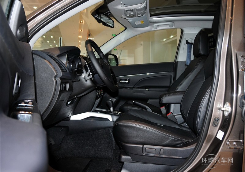 2013款 2.0L 兩驅(qū)豪華型