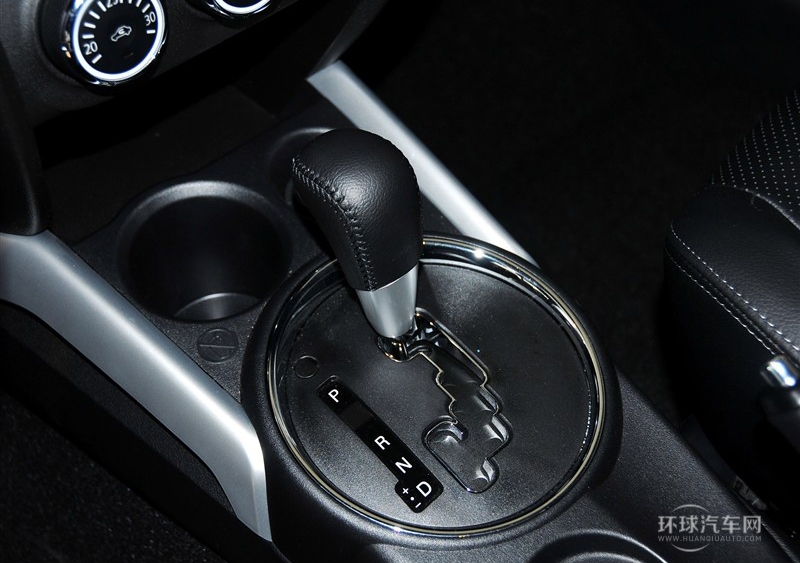 2013款 2.0L 兩驅(qū)豪華型