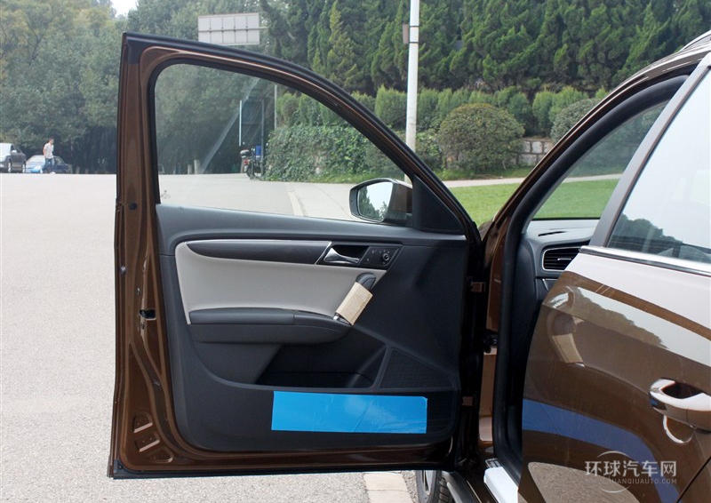 2014款 1.6L 自動(dòng)型