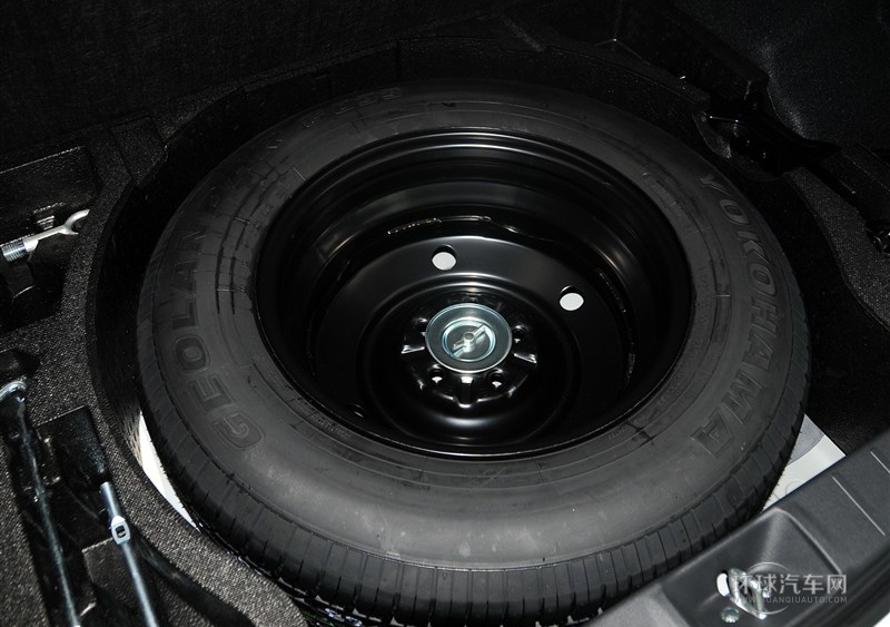 2013款 2.0L 兩驅(qū)時(shí)尚型