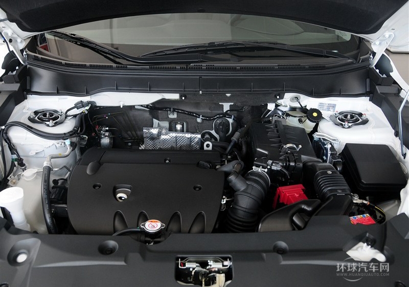 2013款 2.0L 兩驅(qū)時(shí)尚型