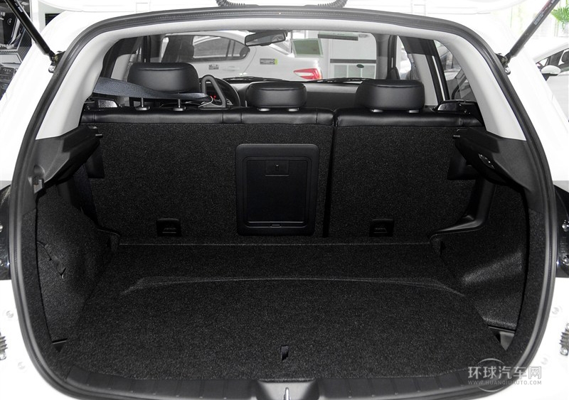 2013款 2.0L 兩驅(qū)時(shí)尚型