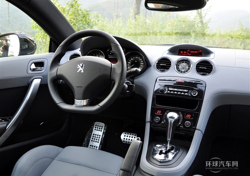 2011款 1.6T 豪華運(yùn)動型