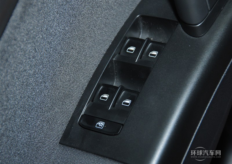2013款 改款 1.6L 自動風尚版