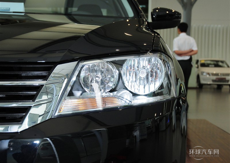 2013款 改款 1.6L 自動風(fēng)尚版