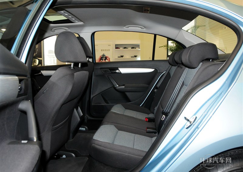 2014款 1.4TSI DSG藍(lán)驅(qū)技術(shù)版