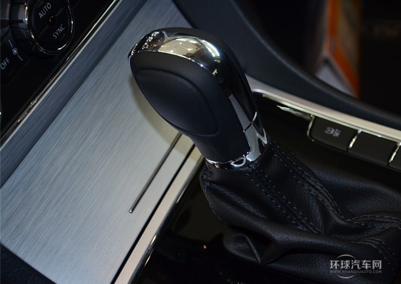 2014款 1.8TSI 自動(dòng)尊榮版