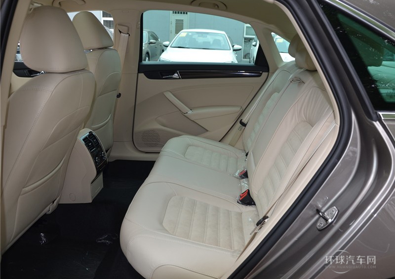 2014款 2.0TSI DSG御尊導(dǎo)航版