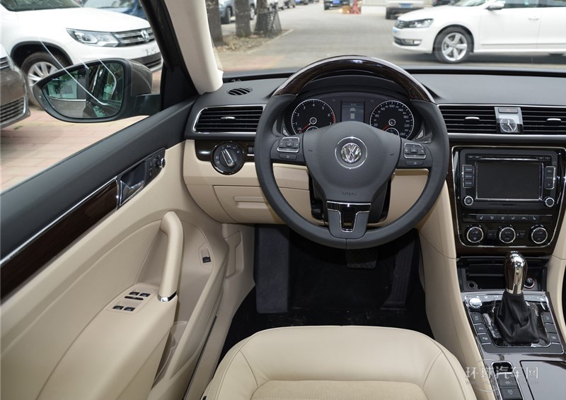 2014款 2.0TSI DSG御尊導(dǎo)航版