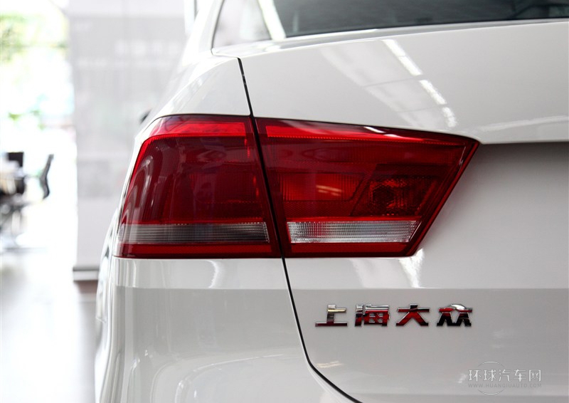 2013款 1.6L 手動(dòng)風(fēng)尚版