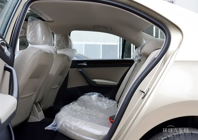 2013款 1.6L 手動(dòng)豪華版
