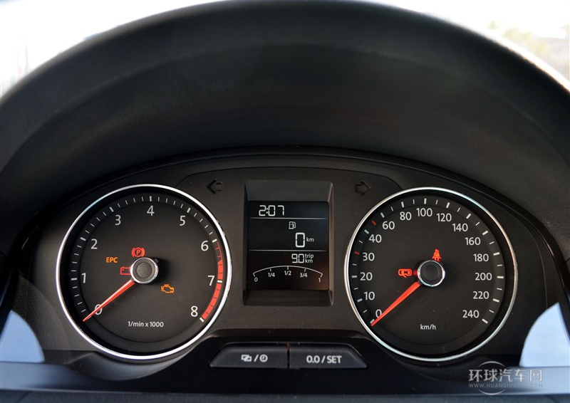 2013款 1.6L 手動(dòng)豪華版