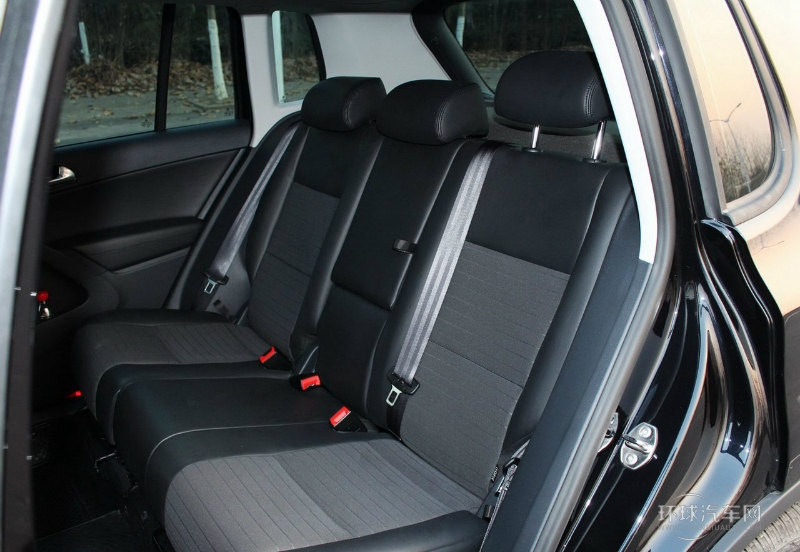 2013款 1.8TSI 手動兩驅(qū)風(fēng)尚版