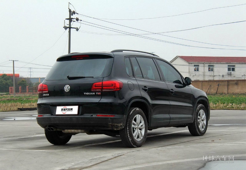 2013款 1.8TSI 手動(dòng)兩驅(qū)風(fēng)尚版