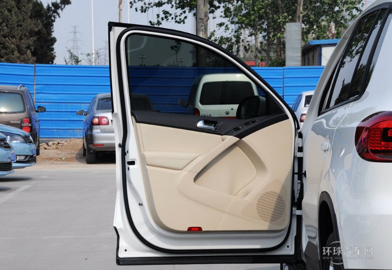 2013款 1.8TSI 自動兩驅(qū)風(fēng)尚版
