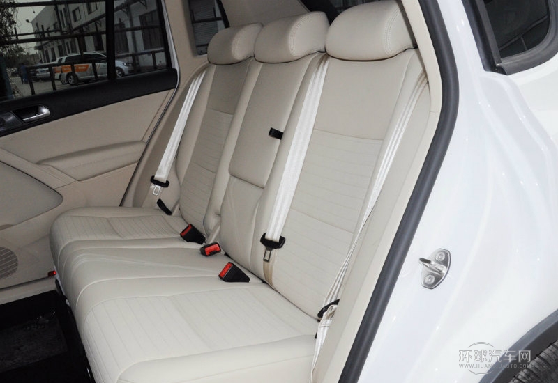2013款 1.8TSI 自動(dòng)兩驅(qū)風(fēng)尚版