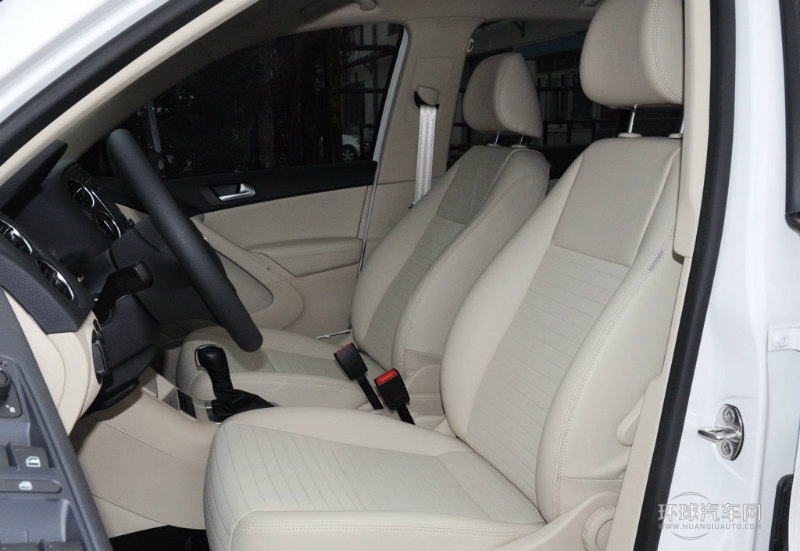 2013款 1.8TSI 自動兩驅(qū)風(fēng)尚版