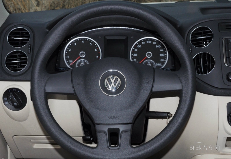 2013款 1.8TSI 自動(dòng)兩驅(qū)風(fēng)尚版