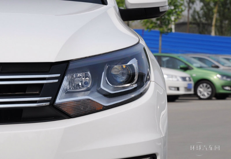 2013款 1.8TSI 自動(dòng)兩驅(qū)風(fēng)尚版