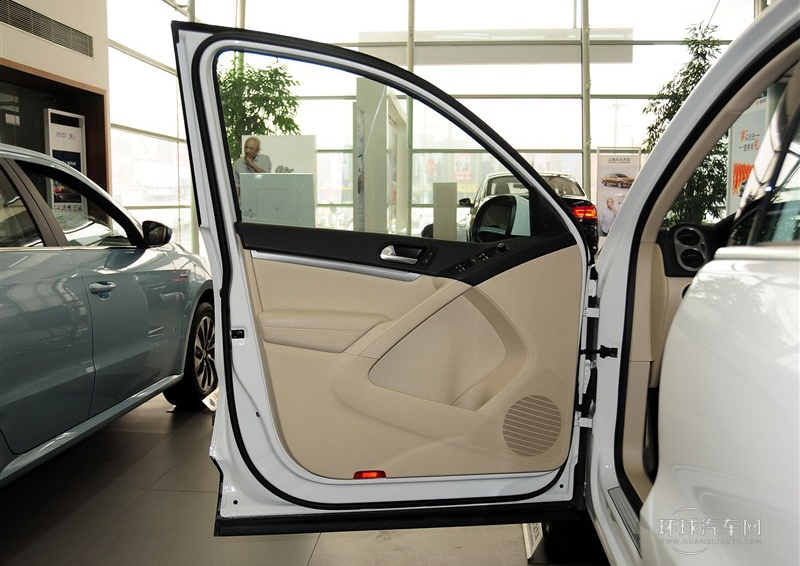 2013款 1.8TSI 自動(dòng)兩驅(qū)豪華型