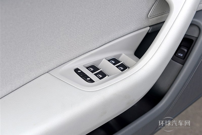 2014款 30 FSI 技術(shù)型