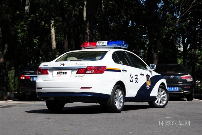 2013款 1.8T 自動(dòng)舒適版