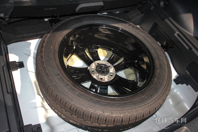 2014款 2.0L 自動(dòng)兩驅(qū)版Premium