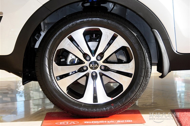 2014款 2.0L 自動兩驅(qū)版DLX