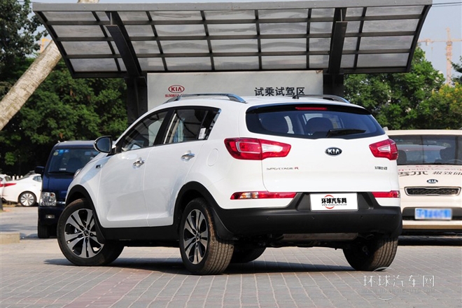 2014款 2.0L 自動(dòng)兩驅(qū)版GLS