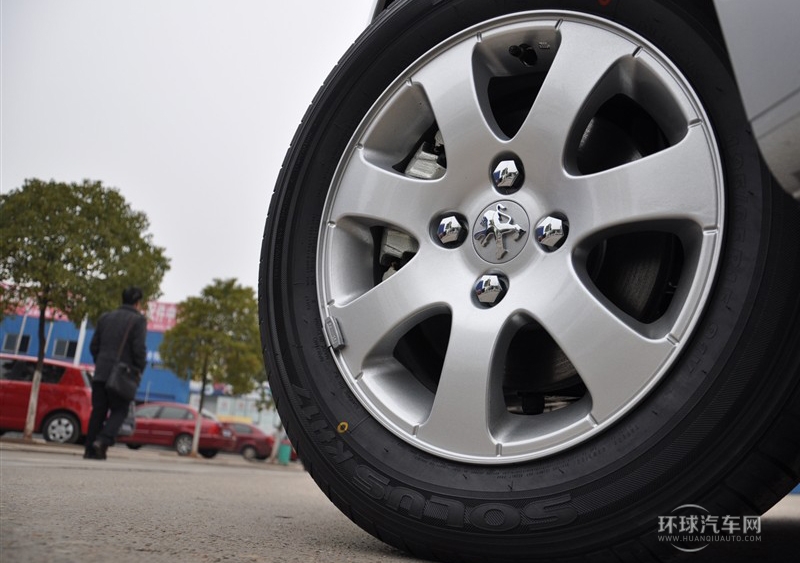 2012款 兩廂 1.6L 自動(dòng)豪華版