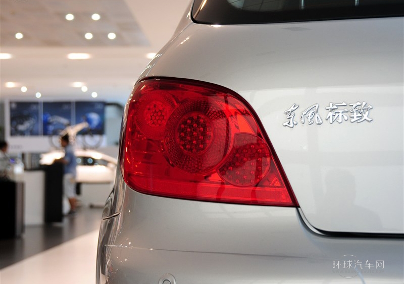 2013款 兩廂 1.6L 手動(dòng)舒適版