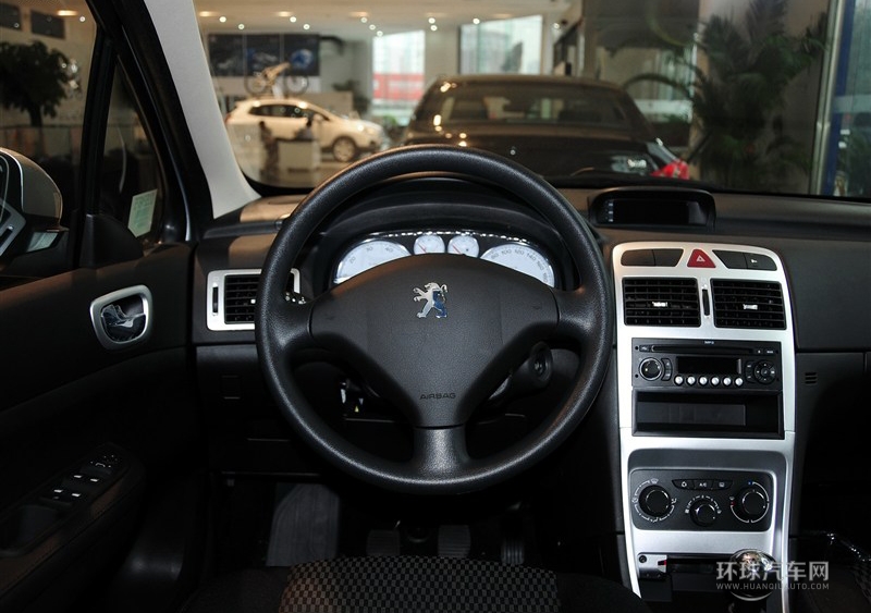2013款 兩廂 1.6L 手動(dòng)舒適版