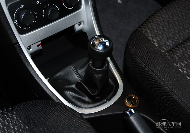 2013款 兩廂 1.6L 手動(dòng)舒適版