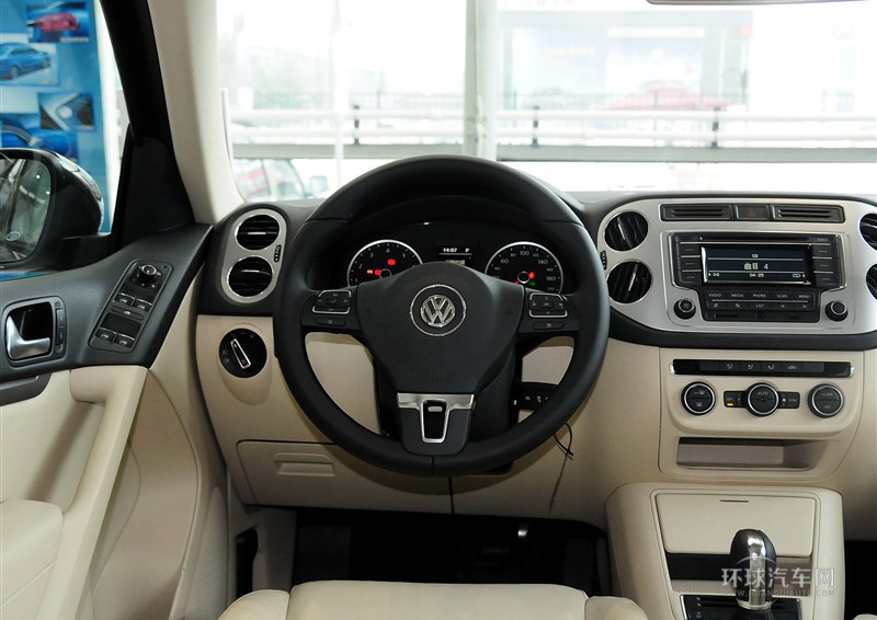 2013款 1.8TSI 自動(dòng)兩驅(qū)舒適版