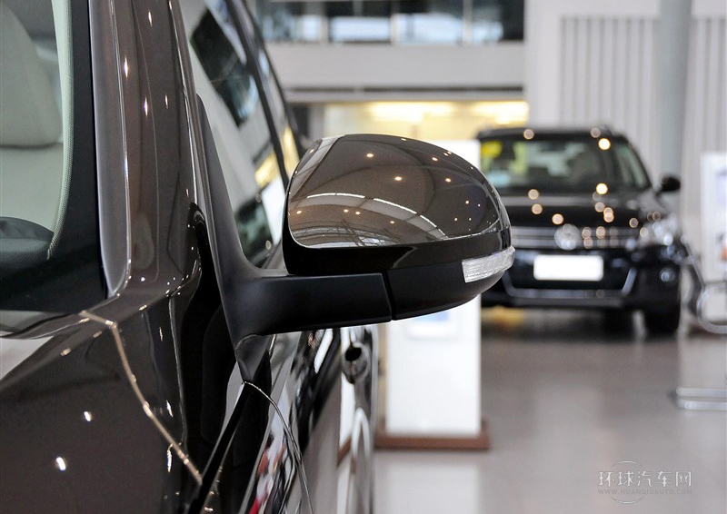 2013款 1.8TSI 自動(dòng)兩驅(qū)舒適版