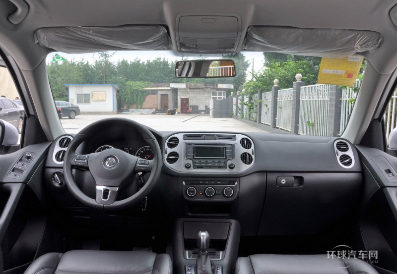 2013款 1.8TSI 自動(dòng)四驅(qū)舒適版