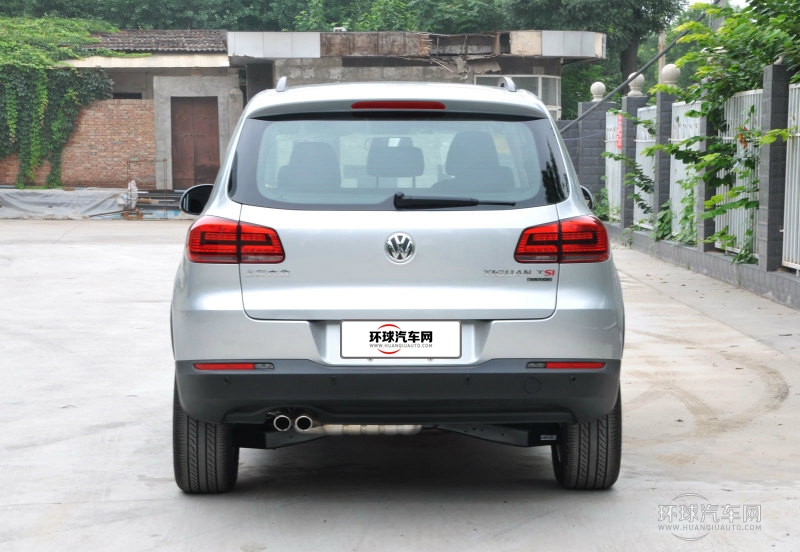2013款 1.8TSI 自動(dòng)四驅(qū)舒適版